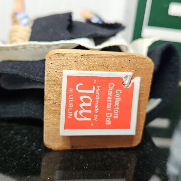 Vintage Character Doll Dublin Flower Seller with Basket Grange Craft Ireland - Picture 7 of 10